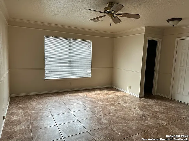 3 bed, 2.5 bath, 1569 sqft, $1,695 — Photo 4