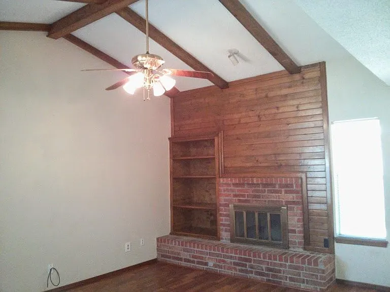 14008 Crossing Way E — Photo 3