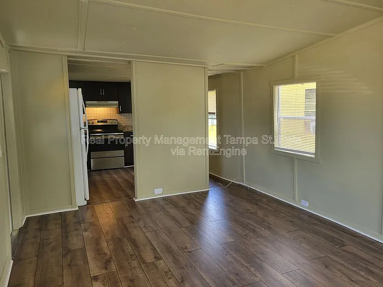 710 S 50th St #8 — Photo 6