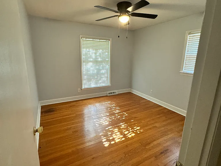 6529 Idlebrook Dr — Photo 33