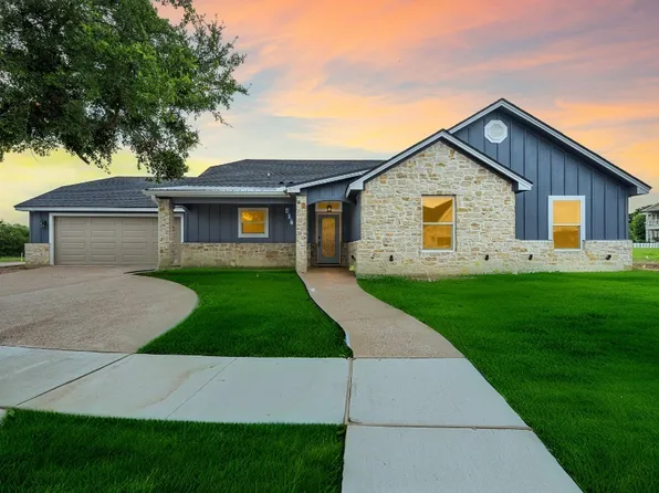 407 Charleston Park, Woodway, TX 76712