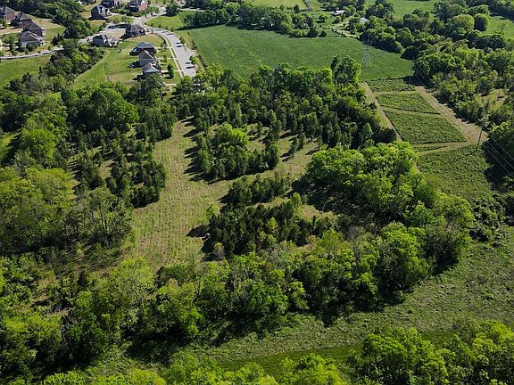 3rd image of 691 Green Hill Blvd