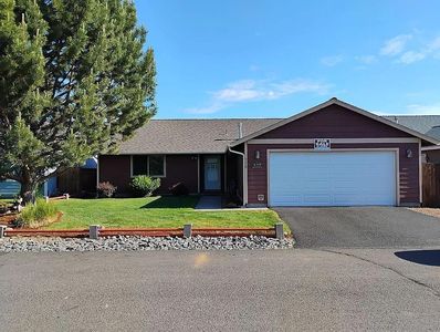 578 SE Sugar Pine Way, Madras, OR, 97741