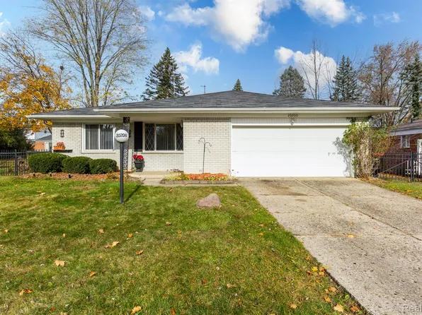 20200 N Alhambra St, Southfield, MI 48076
