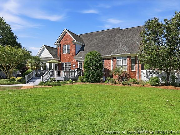 3rd image of 5403 White Oak Dr