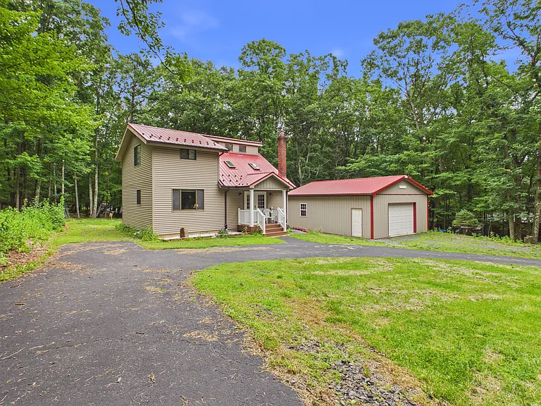 1186 Little Twig Rd #1 — Photo 3