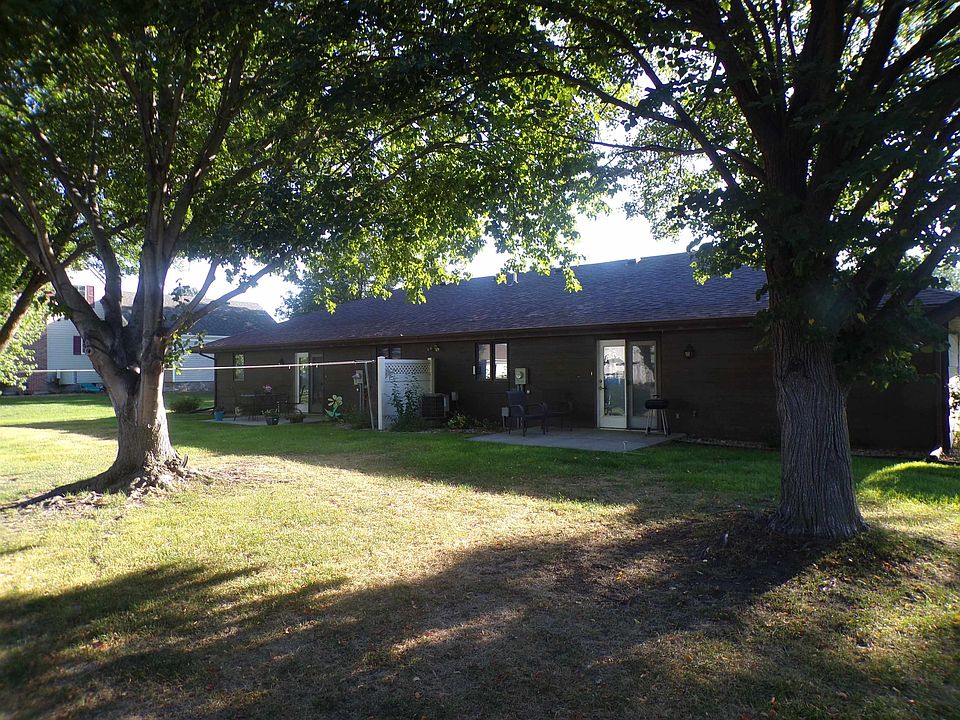 2nd image of 3268-3270 39th Ave
