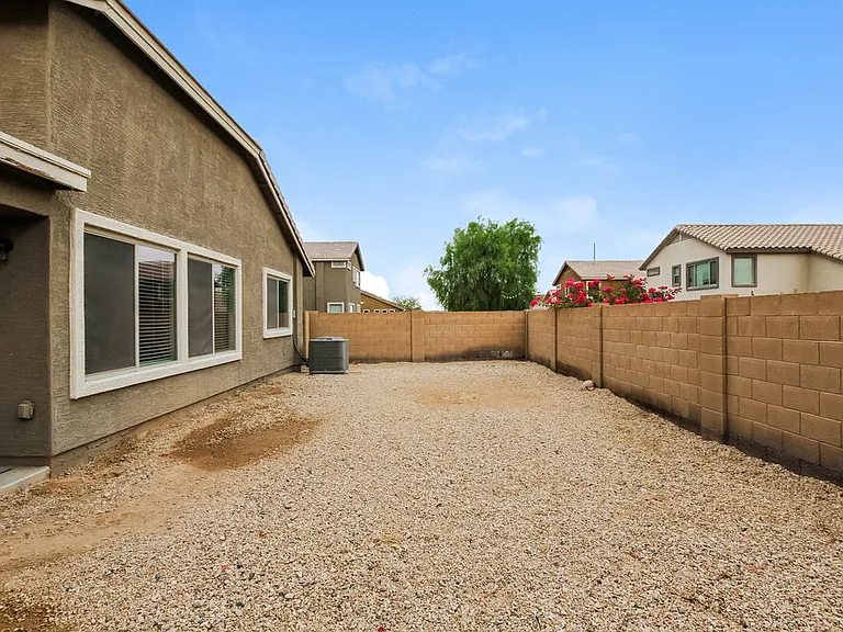 25549 W Winslow Ave — Photo 15