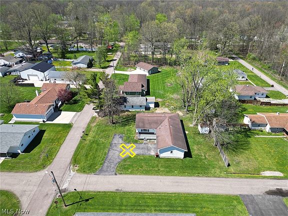 3rd image of 17604 Olive Ave