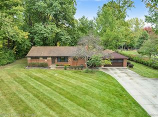 7878 N Ridge Rd, Canton, MI 48187