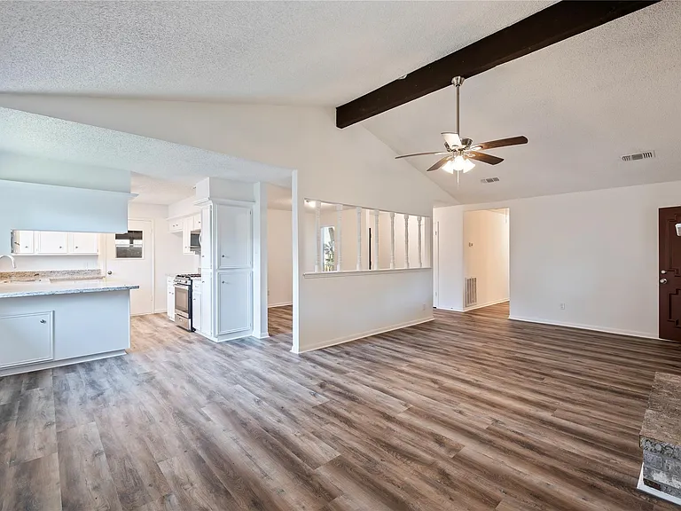 2906 Heatherwood Dr — Photo 9