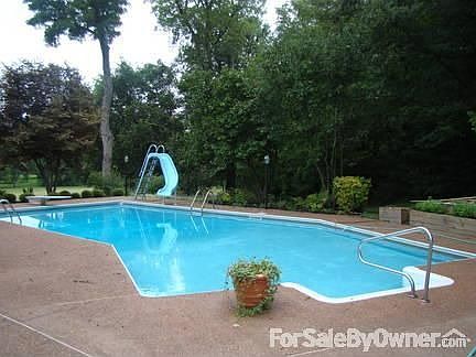 20 by 30 Lazy L Pool