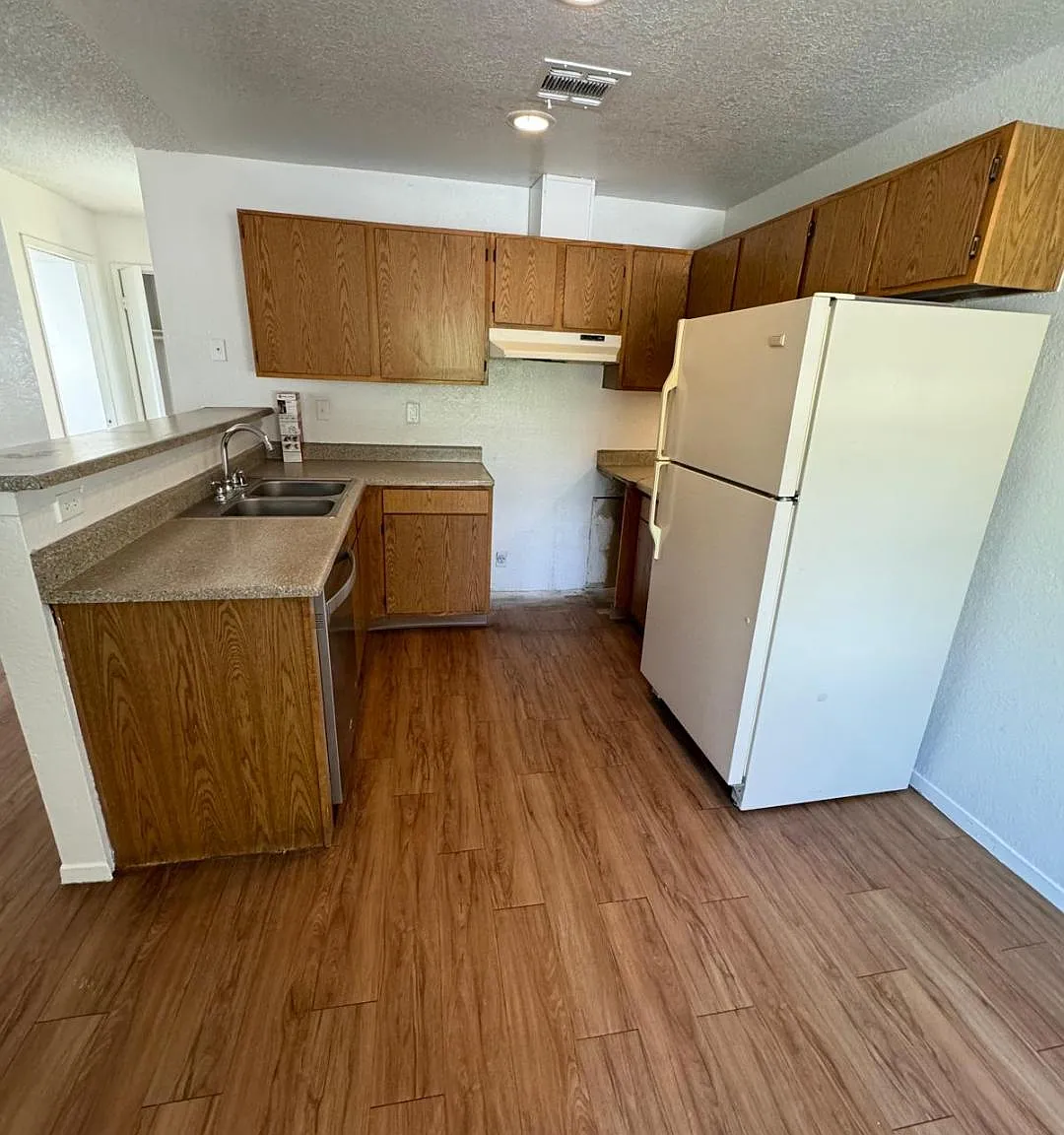 2 bed, 850 sqft, $1,025 — Photo 4