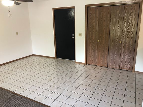 4th image of 234 N Grove St APT 11