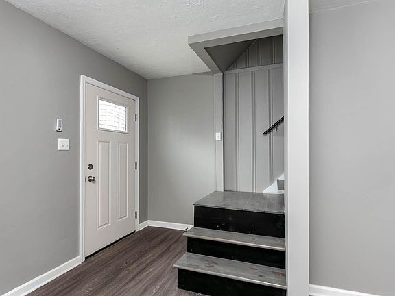 5th image of 113 Saint Clair St