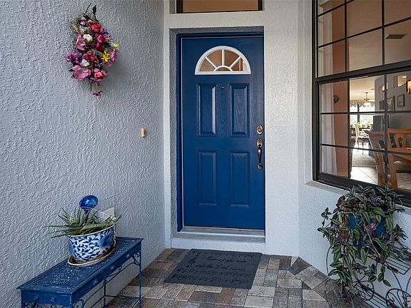 2nd image of 15969 SW 14th Avenue Rd