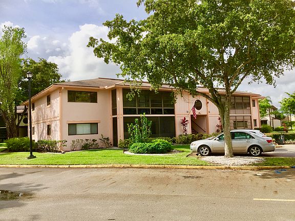 4th image of 9962 N Belfort Cir #101