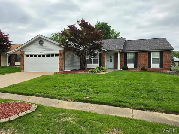 3809 Salvation Rd, Florissant, MO 63034