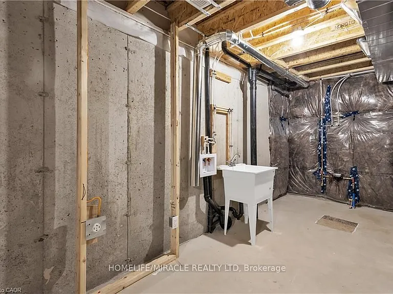 19 Wilkinson Ave — Photo 24