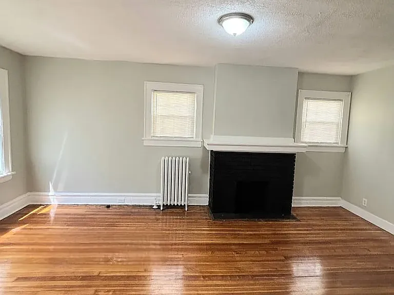 148-150 Norwood St #6D — Photo 2