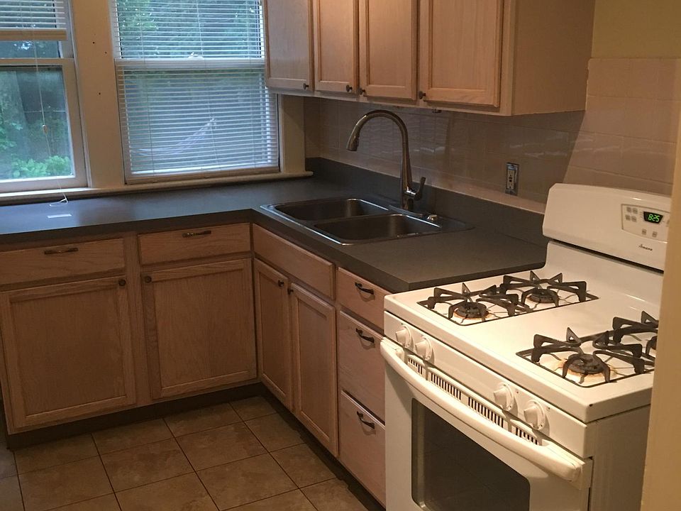 1st image of 2297 Bellfield Ave