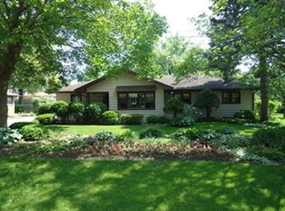 140 Maple Ln, New Lenox, IL 60451