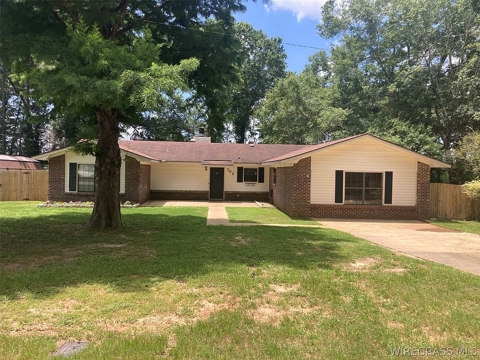 1st image of 702 Green Dr
