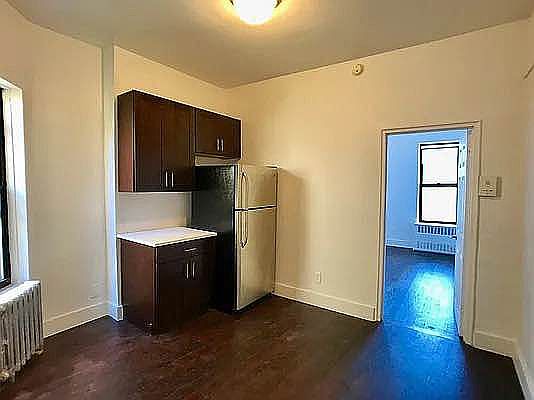 2nd image of 1885 Amsterdam Ave APT 5D