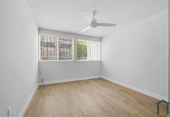 1505 S Hoover St #2 — Photo 11