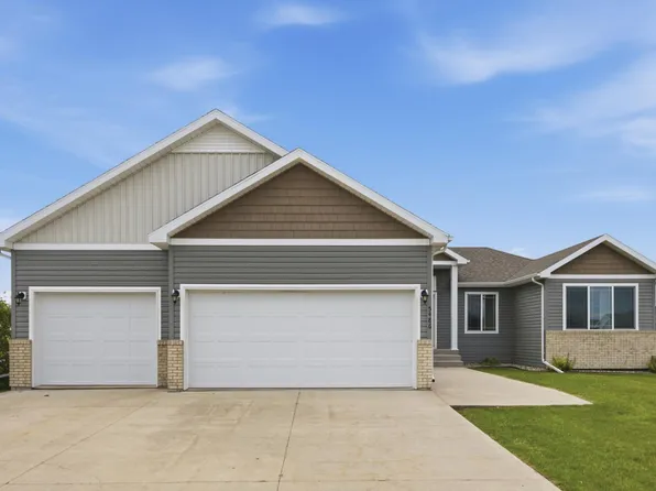 5486 Tyler Ave S, Fargo, ND 58104