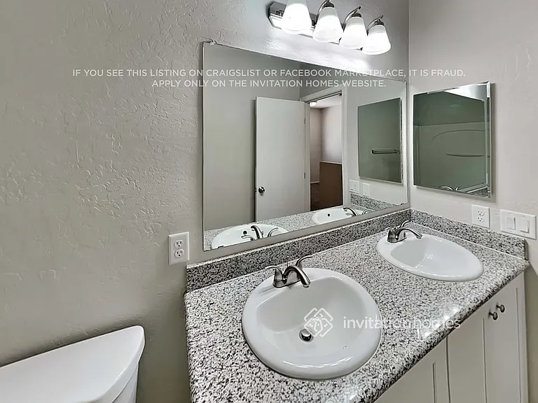 2101 E Caspian Way — Photo 17