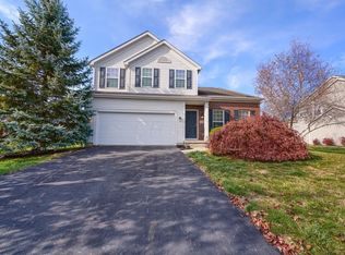 6284 Beaumont Sq, Lewis Center, OH 43035