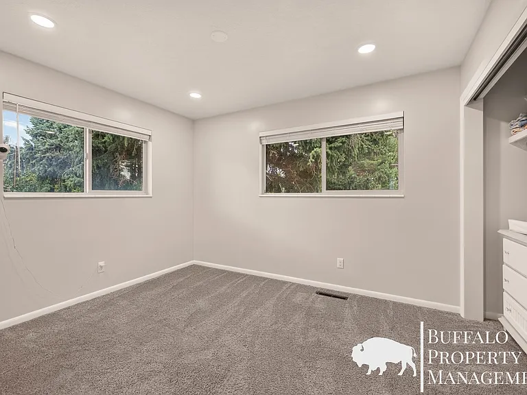 4267 N 55 E — Photo 15