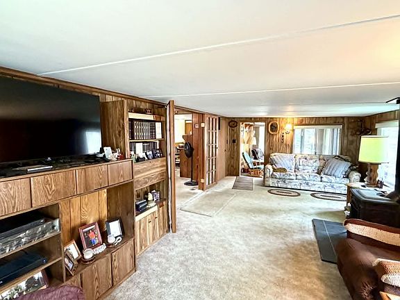 5th image of 110 Vegas Ct