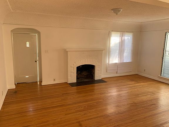 3rd image of 3123 Ivy St
