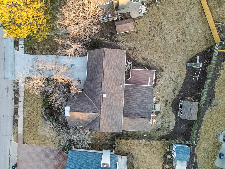 15111 Farnam Cir — Photo 28