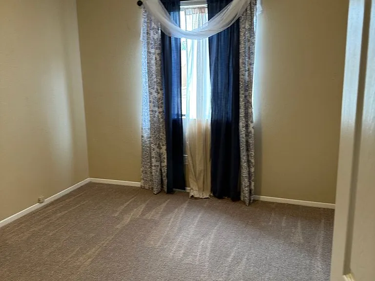 602 Mercury Ave — Photo 19