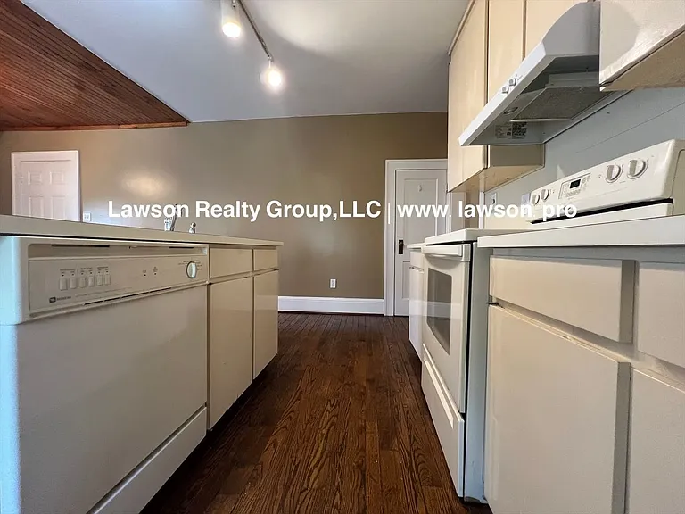 928 2nd St SW — Photo 36