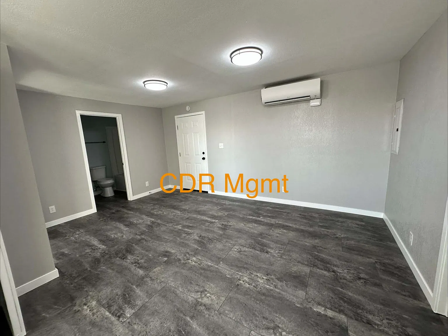 125 Wilson Street - 2 — Photo 3