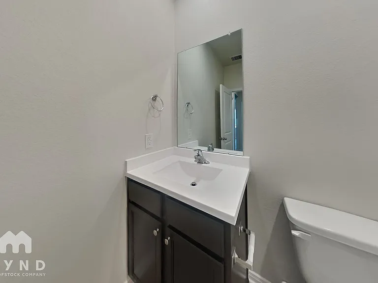 15431 Maple Terrace Dr — Photo 12