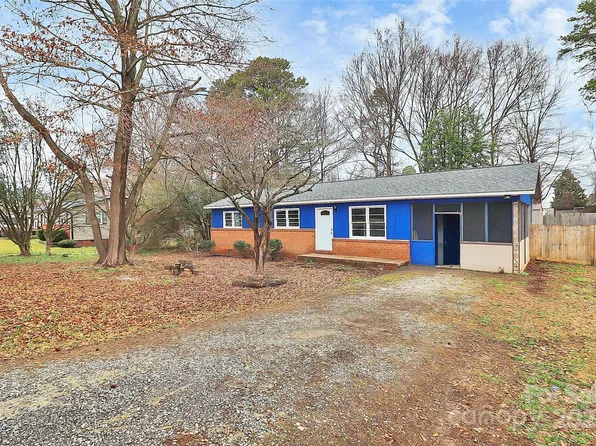 333 S Eastway Dr, Troutman, NC 28166