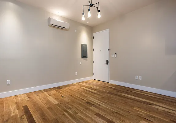 Rented by Nooklyn NYC LLC | media 46