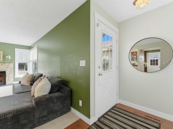 3rd image of 35 N Millbank Rd SW