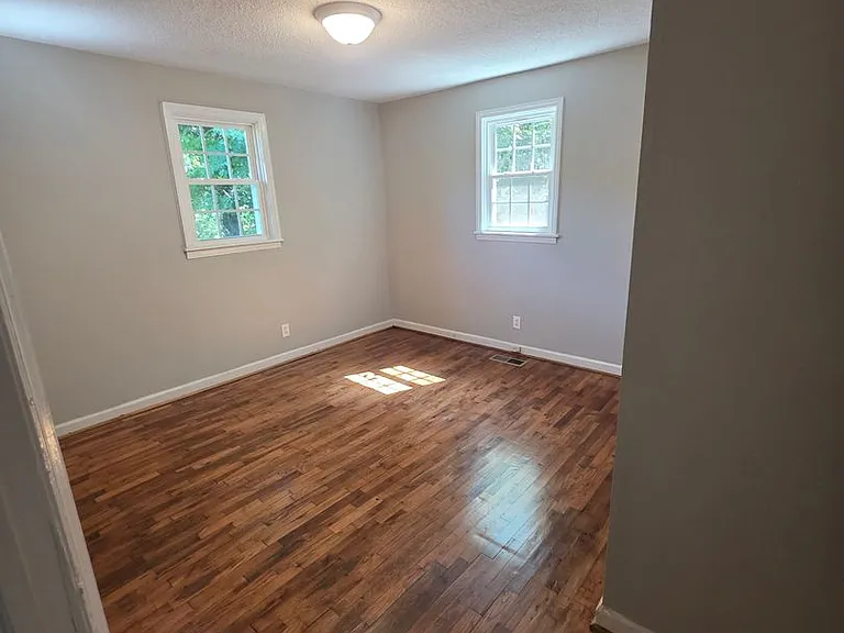 2305 Booker St — Photo 3