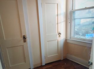 705 S 3d St, Fairfield, IA 52556