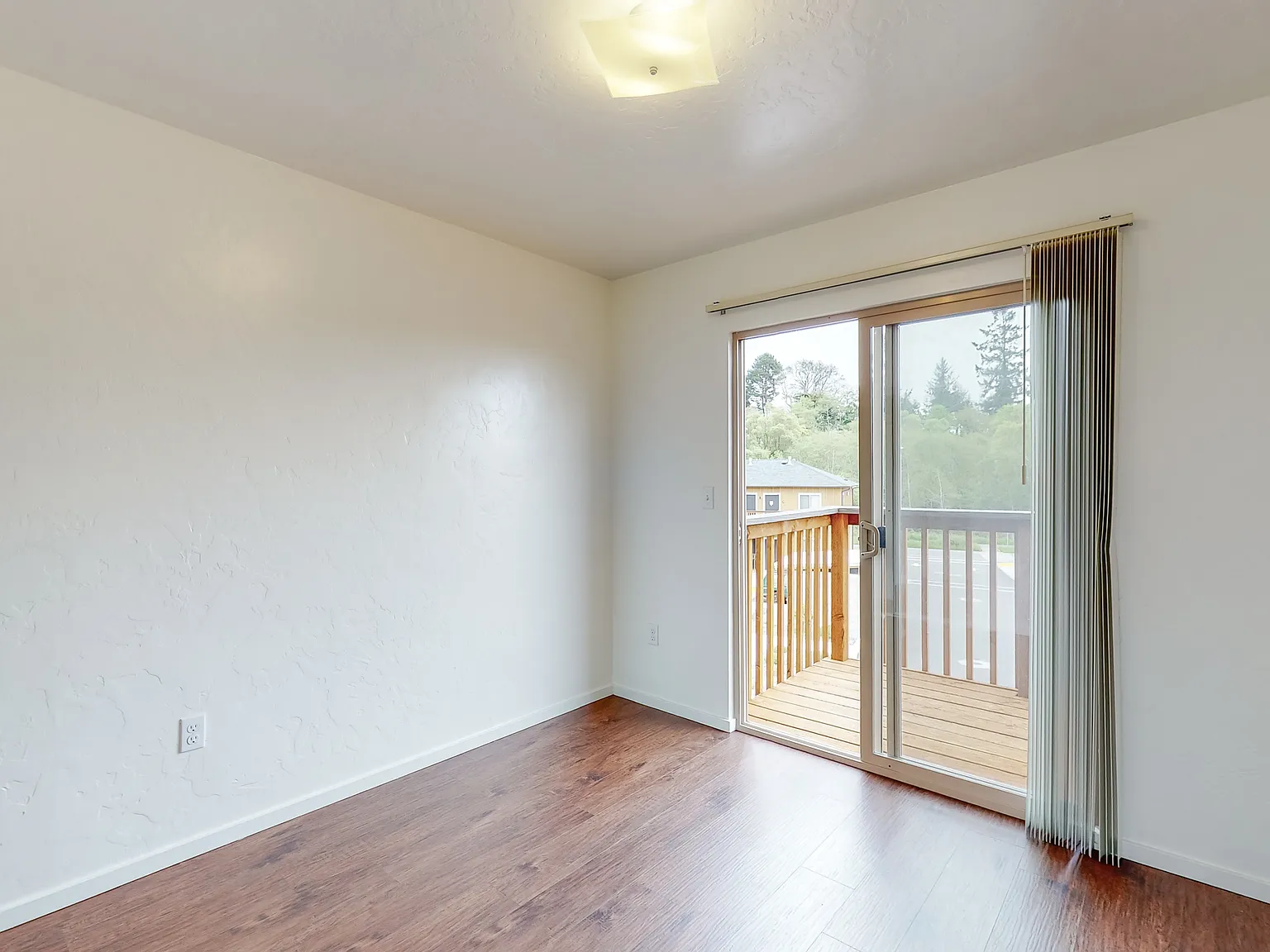 Sunset Terrace Apartments — Photo 3