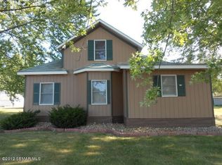 215 Luella St E, Le Roy, MN 55951