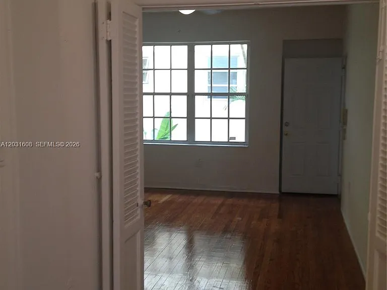 748 Euclid Ave #2 — Photo 2