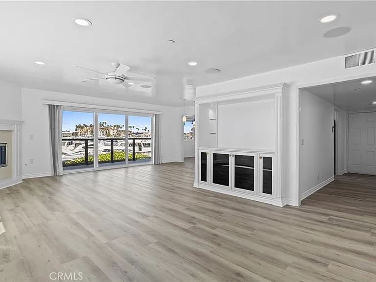 2872 Coast Cir #104 — Photo 4
