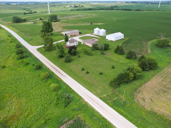1655 Victor Ave, Stuart, IA 50250
